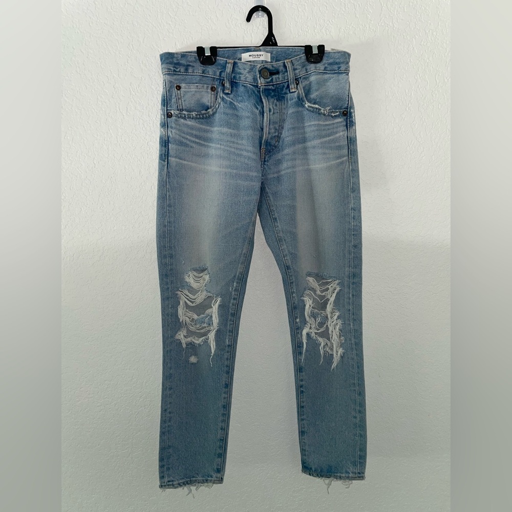 26 Moussy Howa Distressed Vintage Jeans